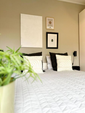 Bed & Breakfast Waterpoort - incl gratis licht ontbijt en parking